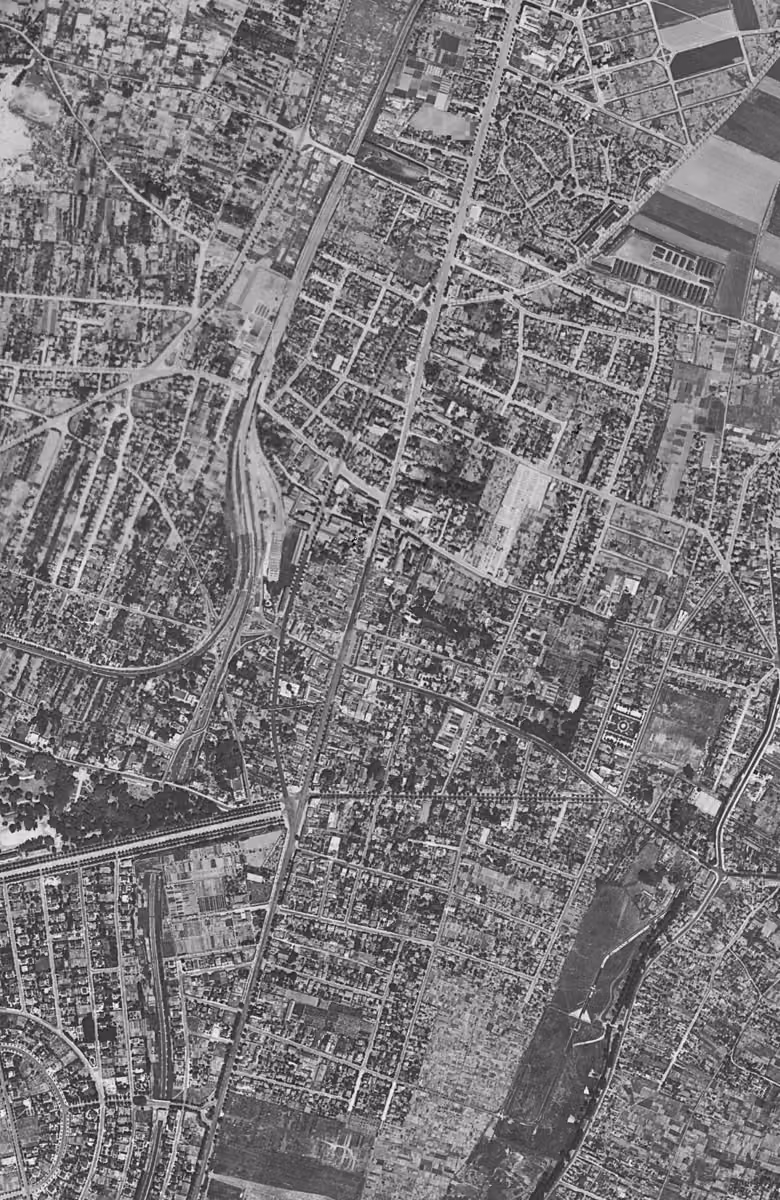 Bourg-la-Reine en 1949, le territoire vu du ciel, au même cadrage