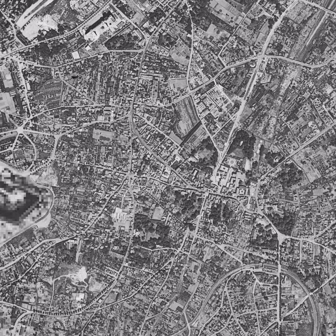 Fontenay-aux-Roses en 1949, le centre vu du ciel, au même cadrage