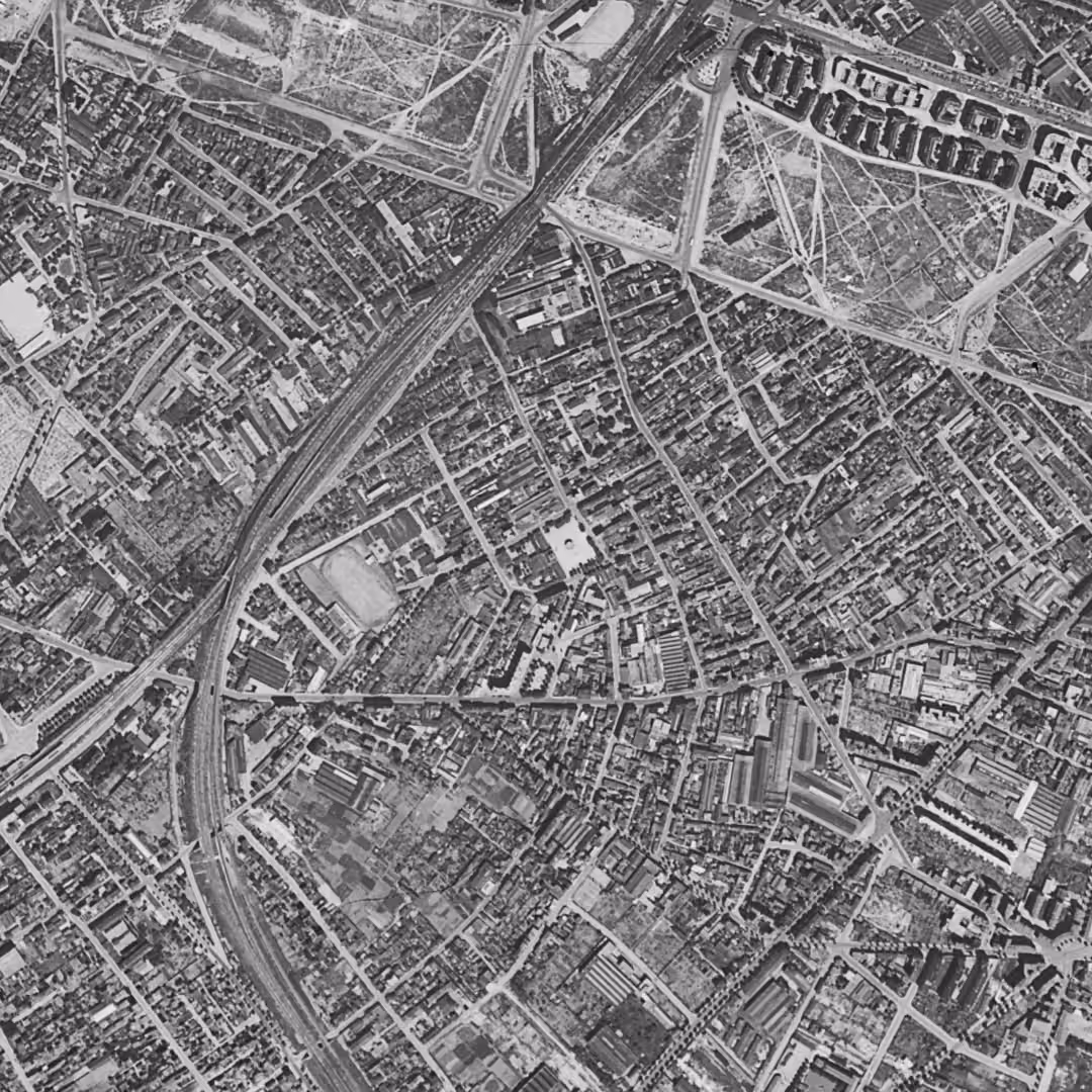 Malakoff en 1949, le centre vu du ciel, au même cadrage
