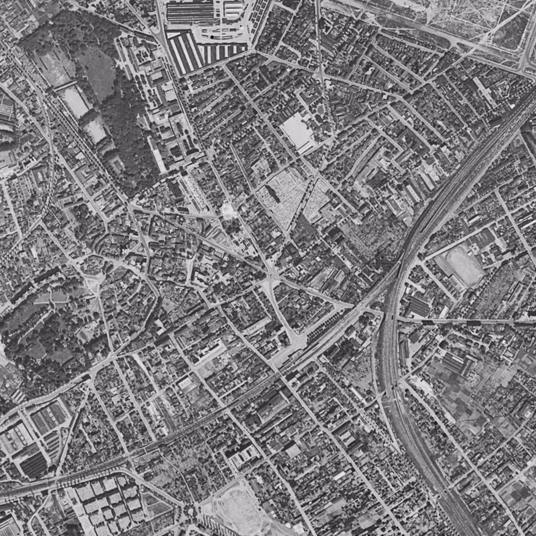 Vanves en 1949, le centre vu du ciel, au même cadrage