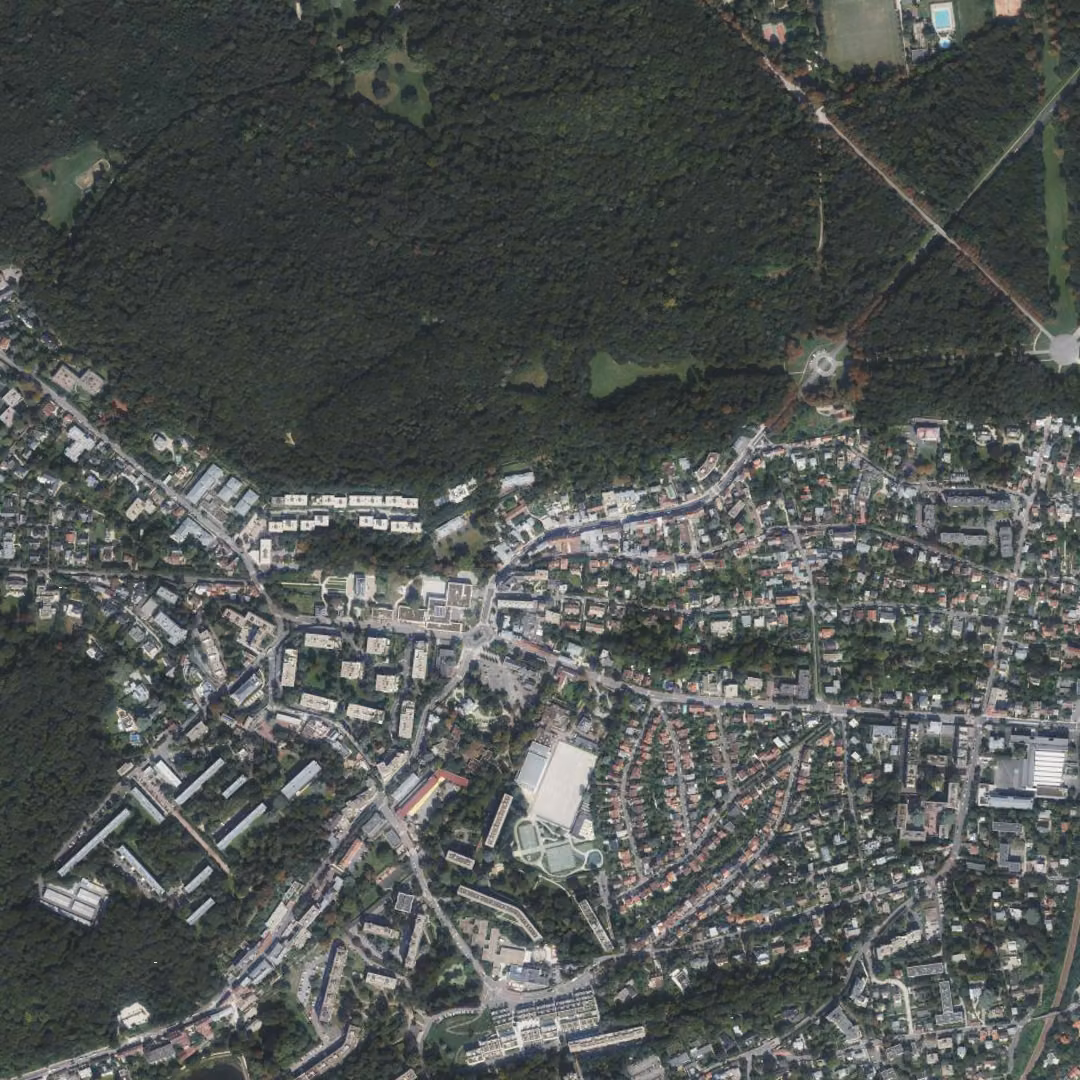 Ville-d'Avray aujourd'hui, le centre vu du ciel
