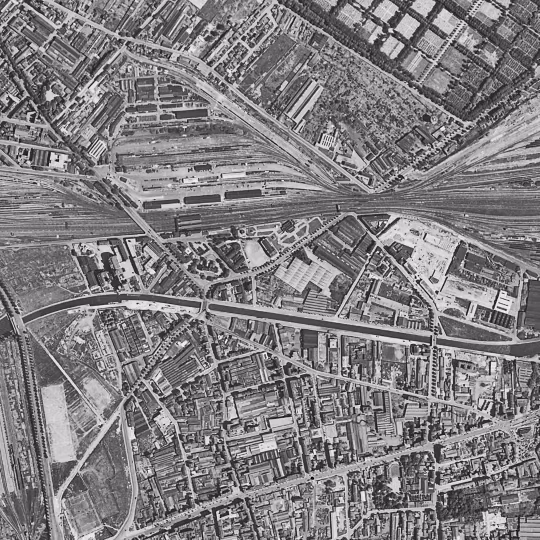 Pantin en 1949, le centre vu du ciel, au même cadrage