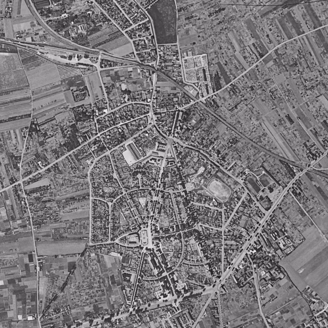 Stains en 1949, le centre vu du ciel, au même cadrage