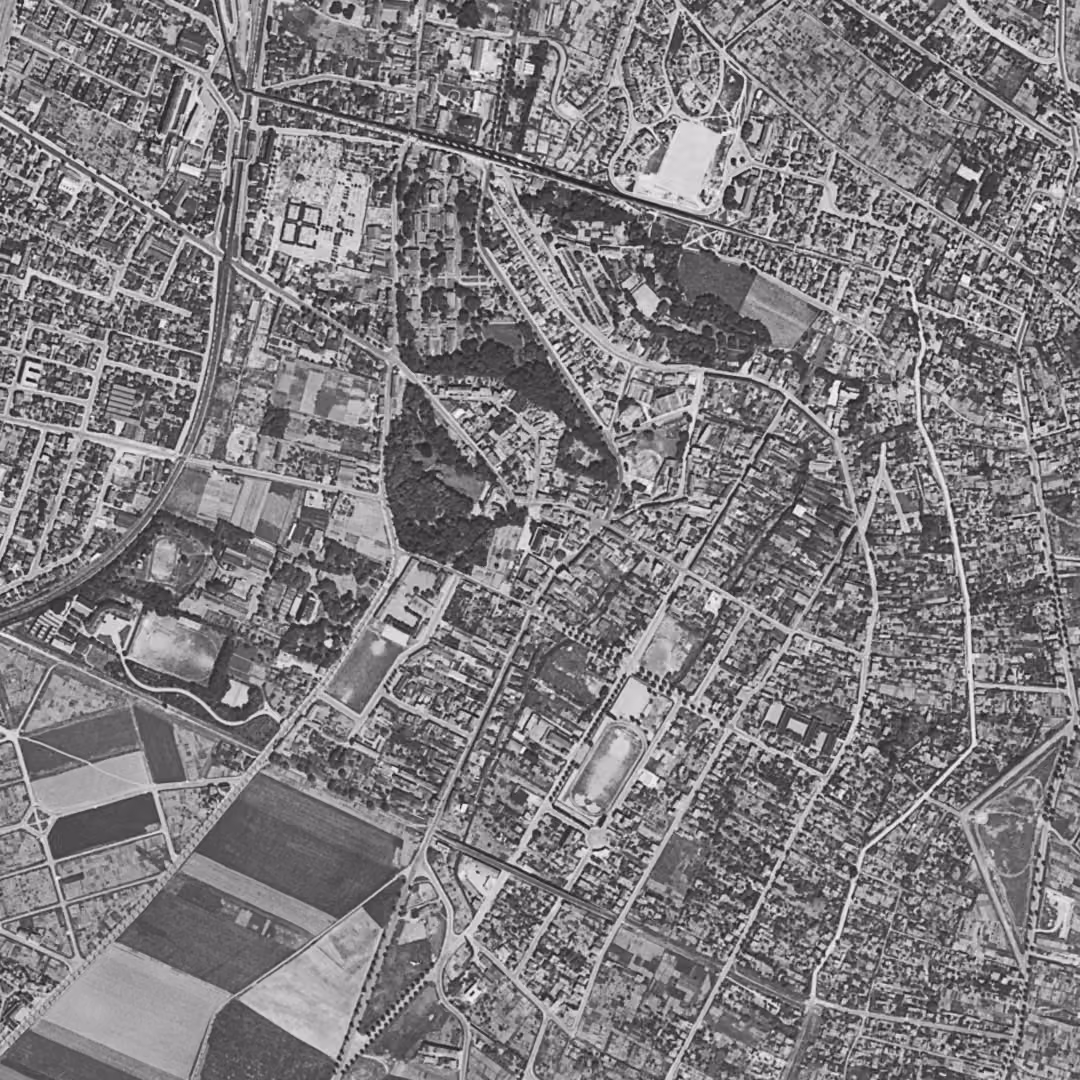 Cachan en 1949, le centre vu du ciel, au même cadrage