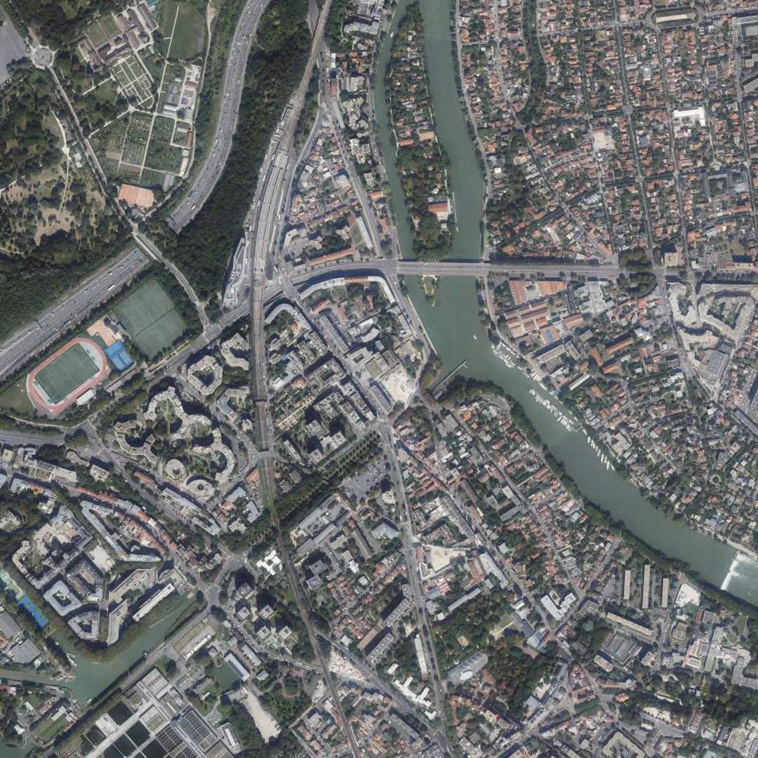 Joinville-le-Pont aujourd'hui, le centre vu du ciel