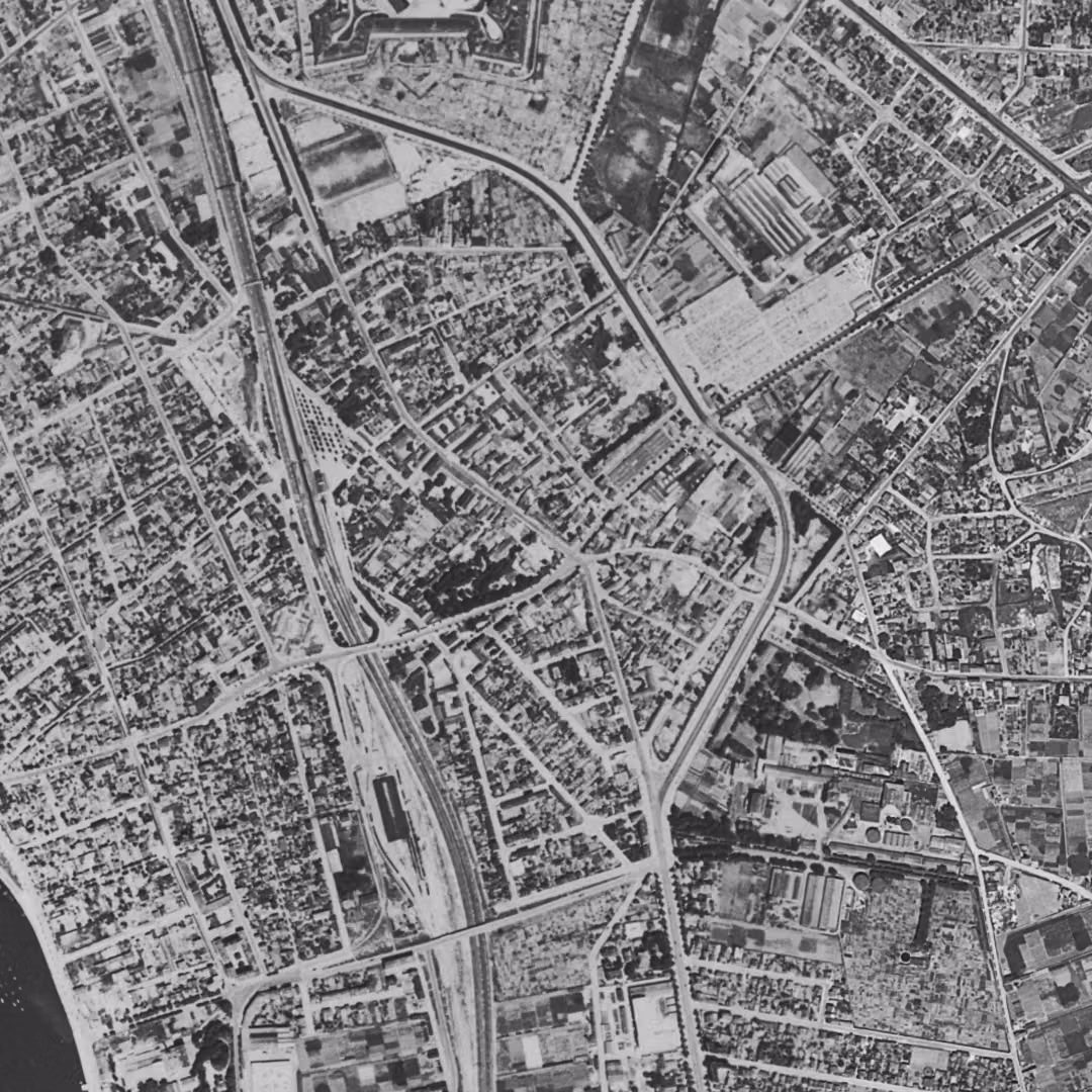 Maisons-Alfort en 1949, le centre vu du ciel, au même cadrage