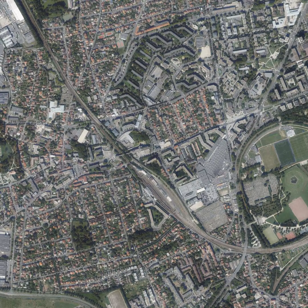 Orly aujourd'hui, le centre vu du ciel