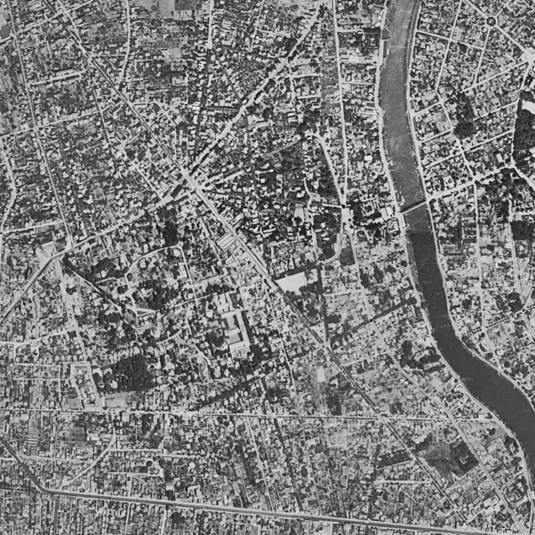 Le Perreux-sur-Marne en 1949, le centre vu du ciel, au même cadrage