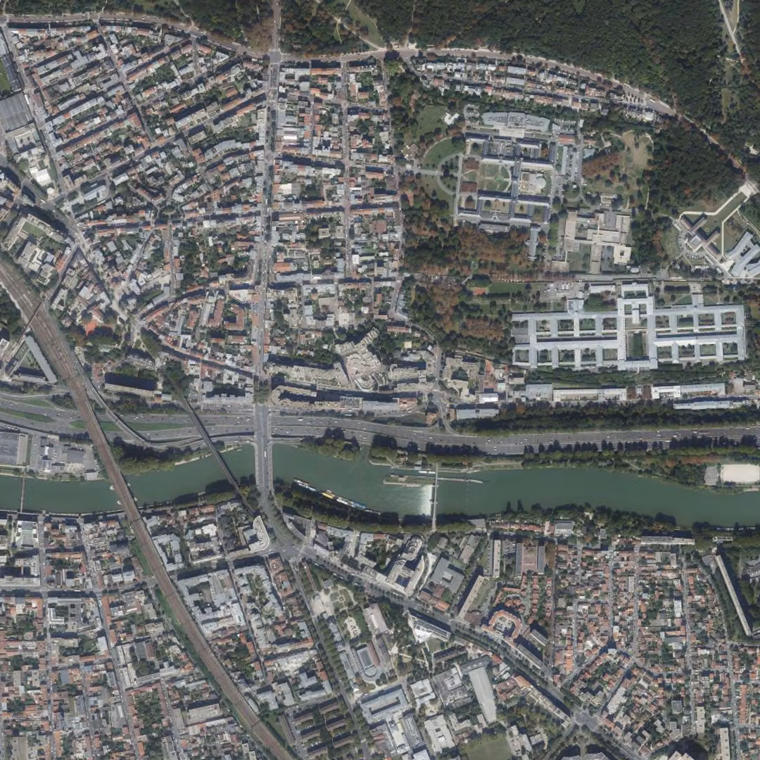 Saint-Maurice aujourd'hui, le centre vu du ciel
