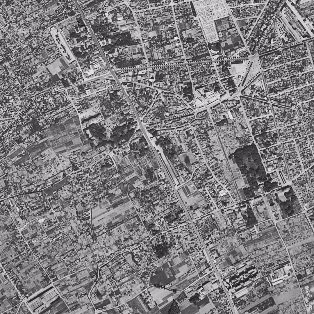 Vitry-sur-Seine en 1949, le centre vu du ciel, au même cadrage