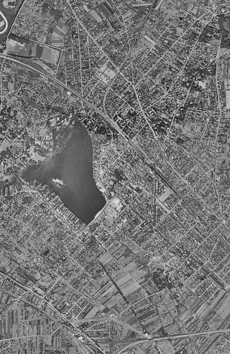 Enghien-les-Bains en 1949, le territoire vu du ciel, au même cadrage