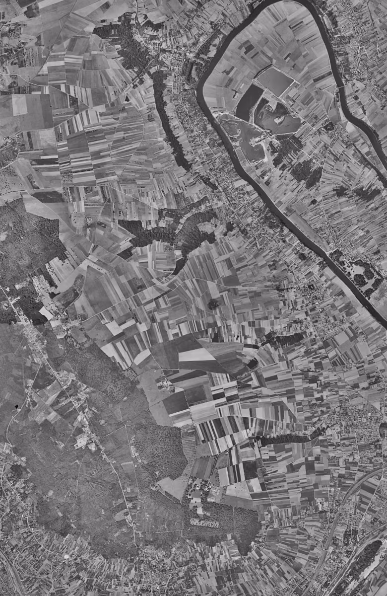 Jouy-le-Moutier en 1949, le territoire vu du ciel, au même cadrage