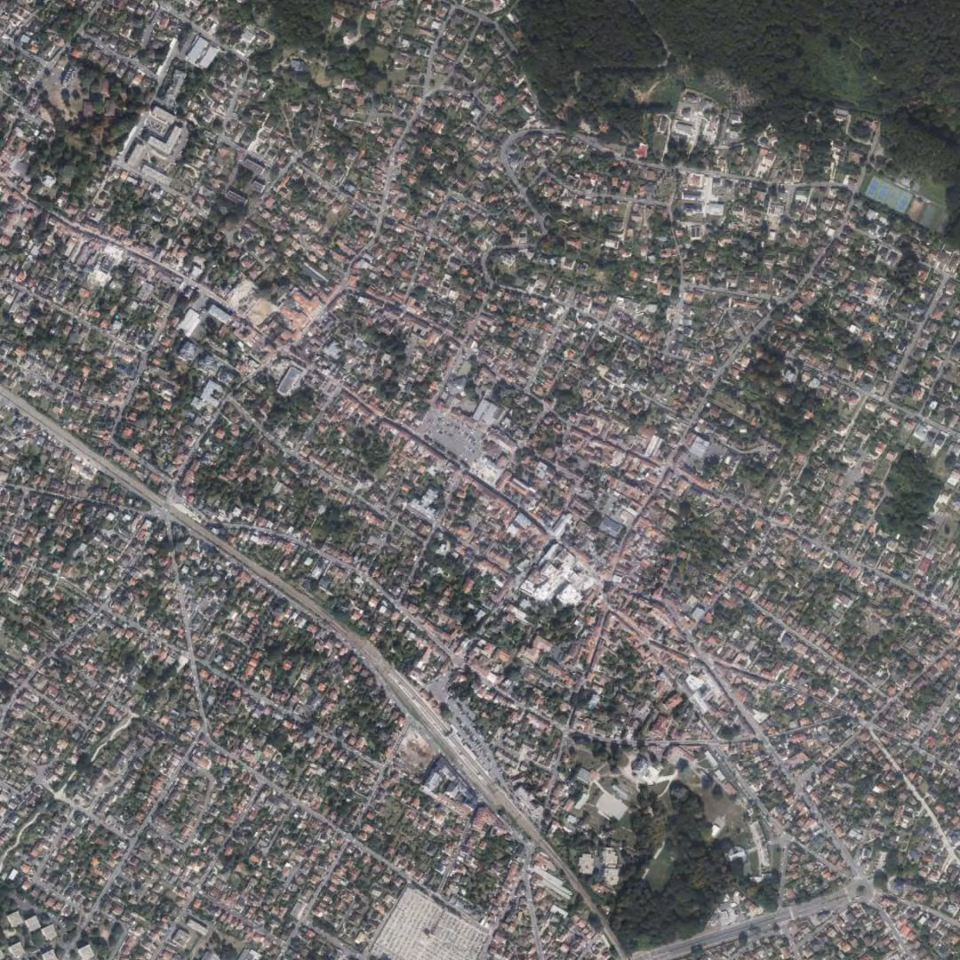 Saint-Leu-la-Forêt aujourd'hui, le centre vu du ciel