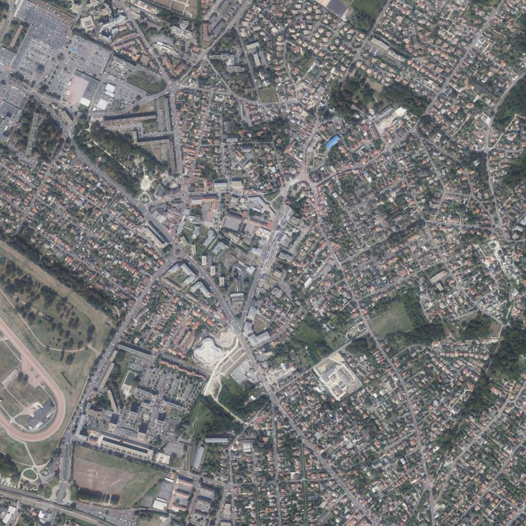 Soisy-sous-Montmorency aujourd'hui, le centre vu du ciel