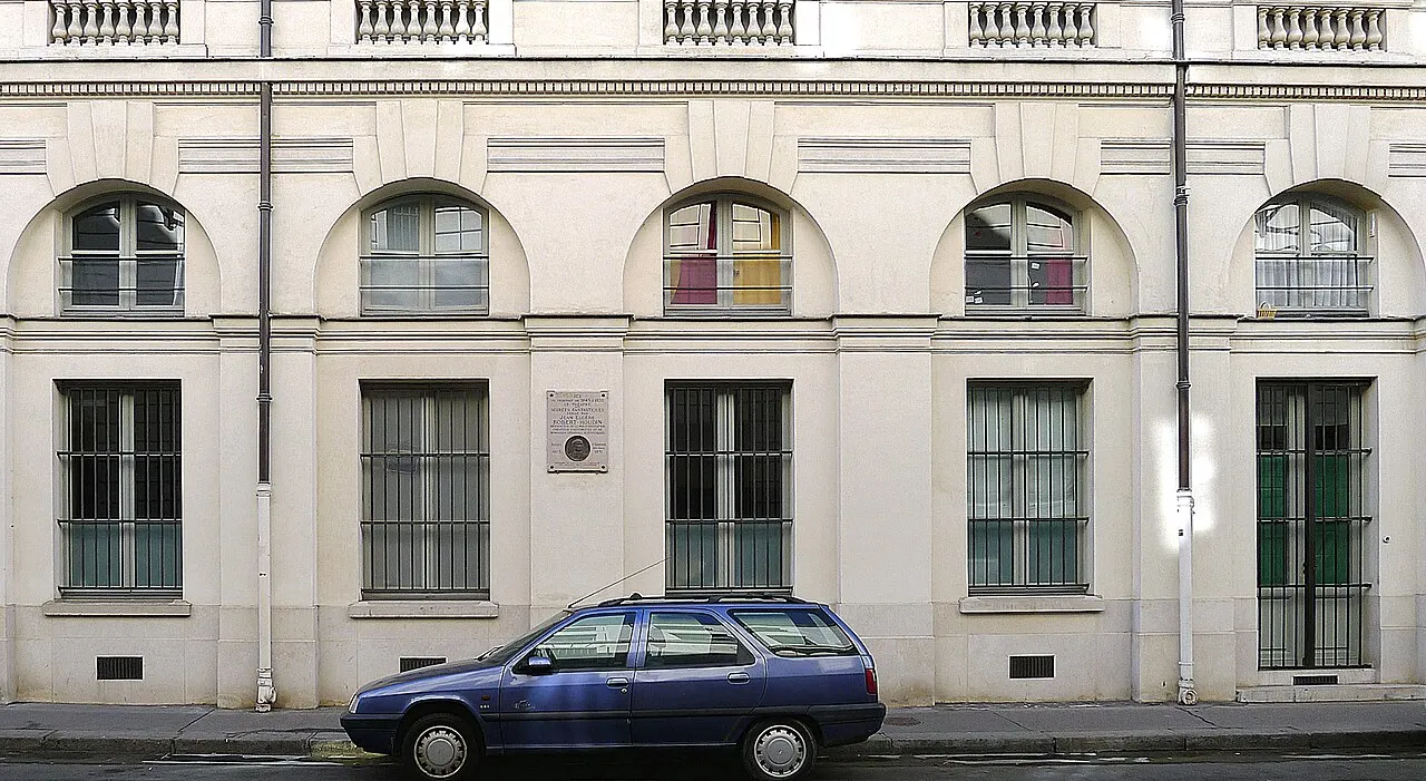 Immeuble, en bordure du Palais-Royal