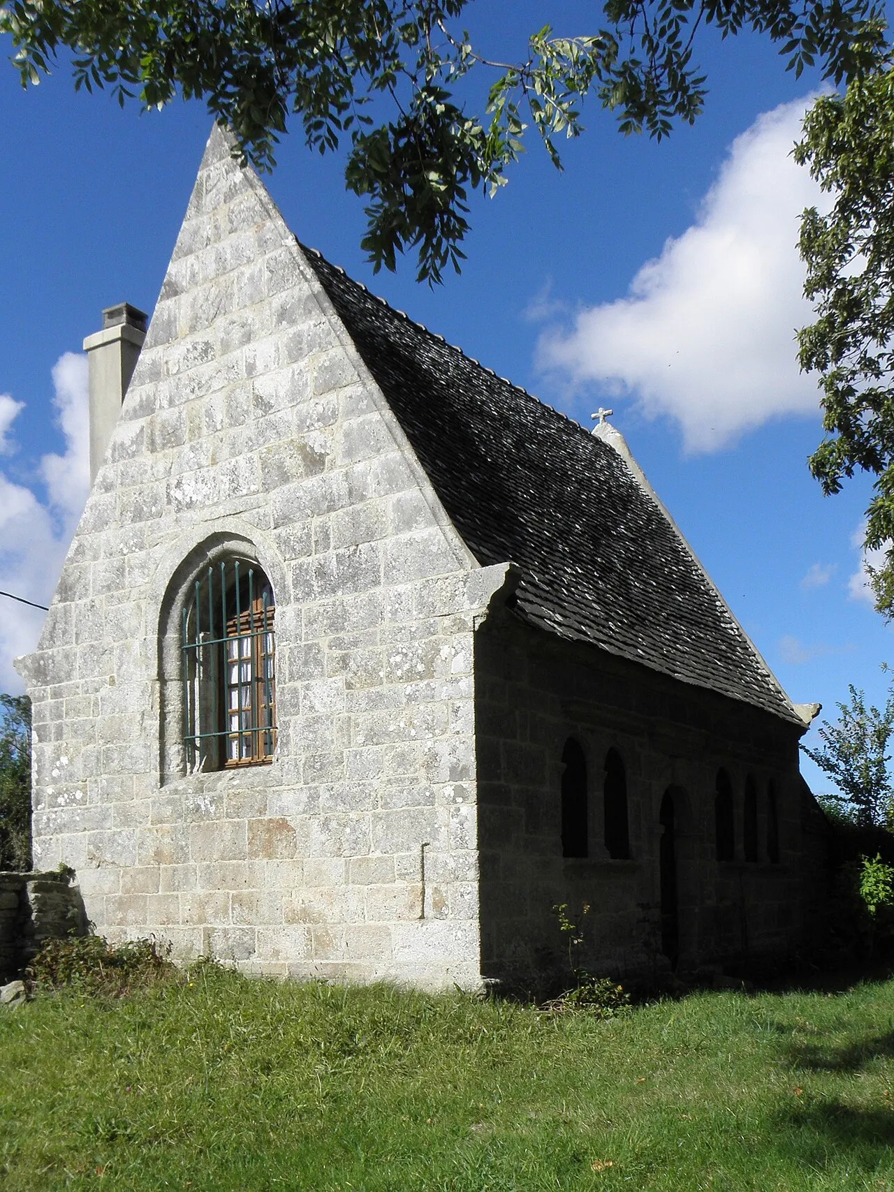 Ancienne église Saint-Aurélien, au Vieux Bourg
