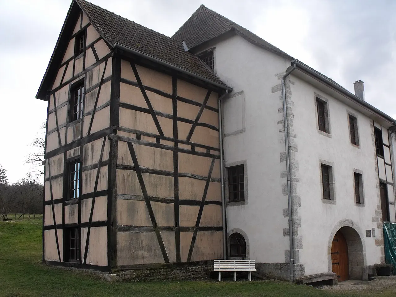 Courtelevant