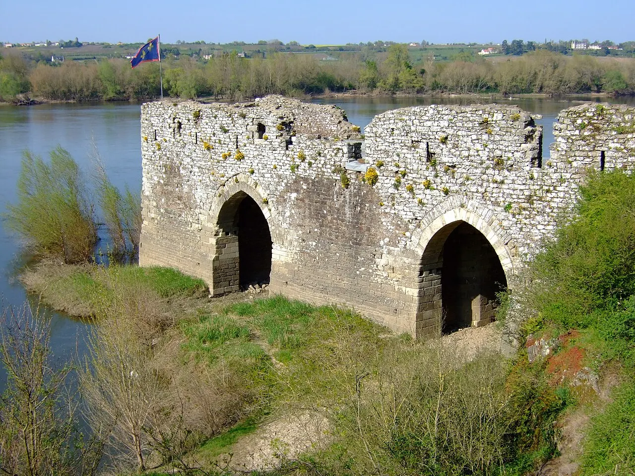 Moulins pendus dits péage fortifié