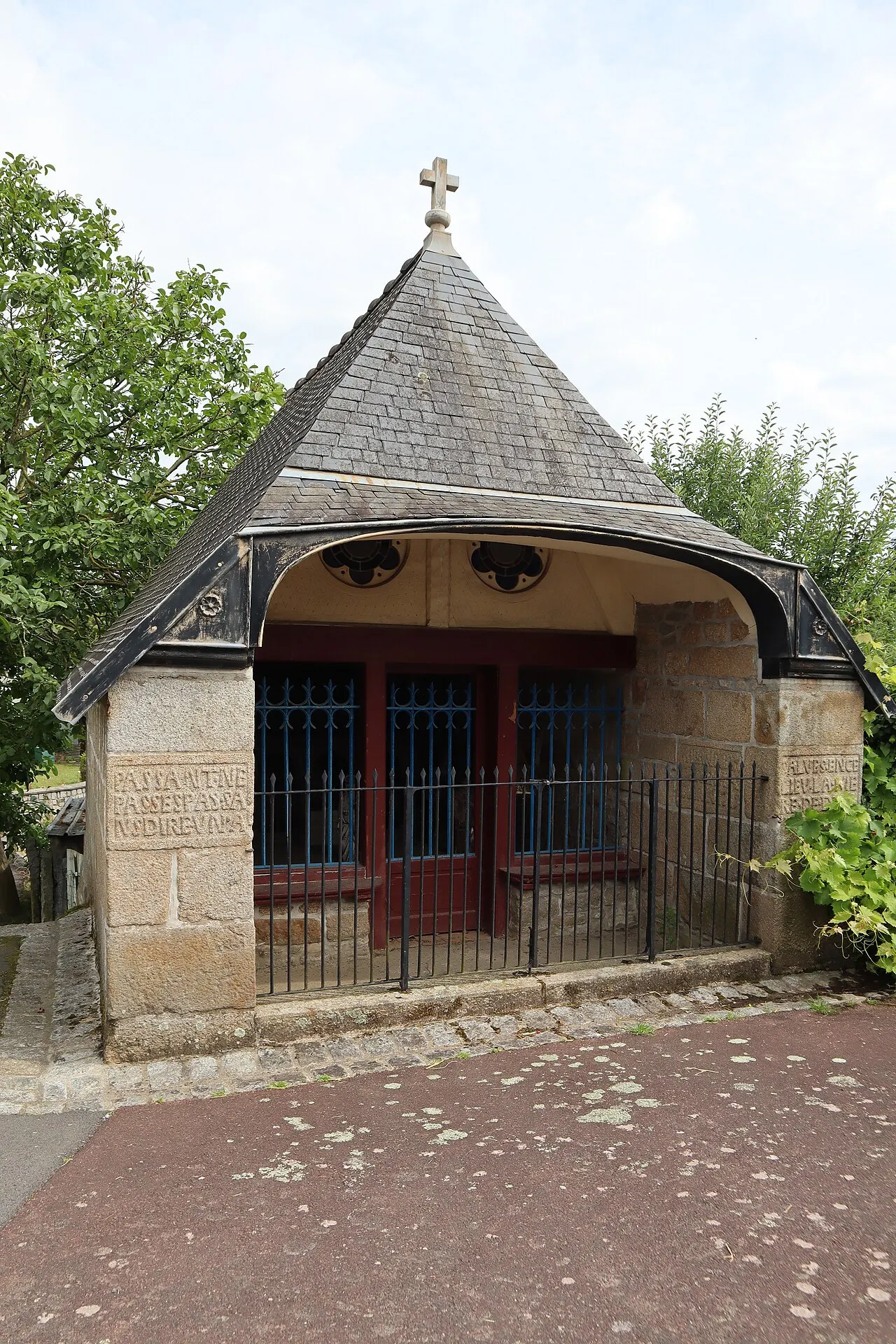 Chapelle Notre-Dame du Planty de Louvigné-du-Désert