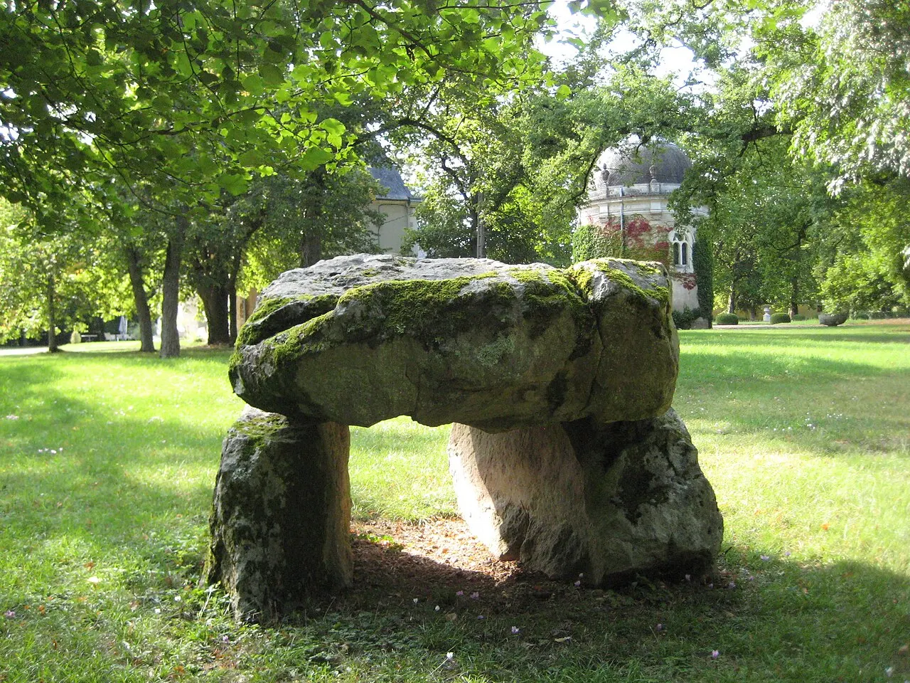 Menhir du Château de Pierrefitte