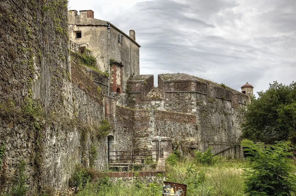 Fort-les-Bains