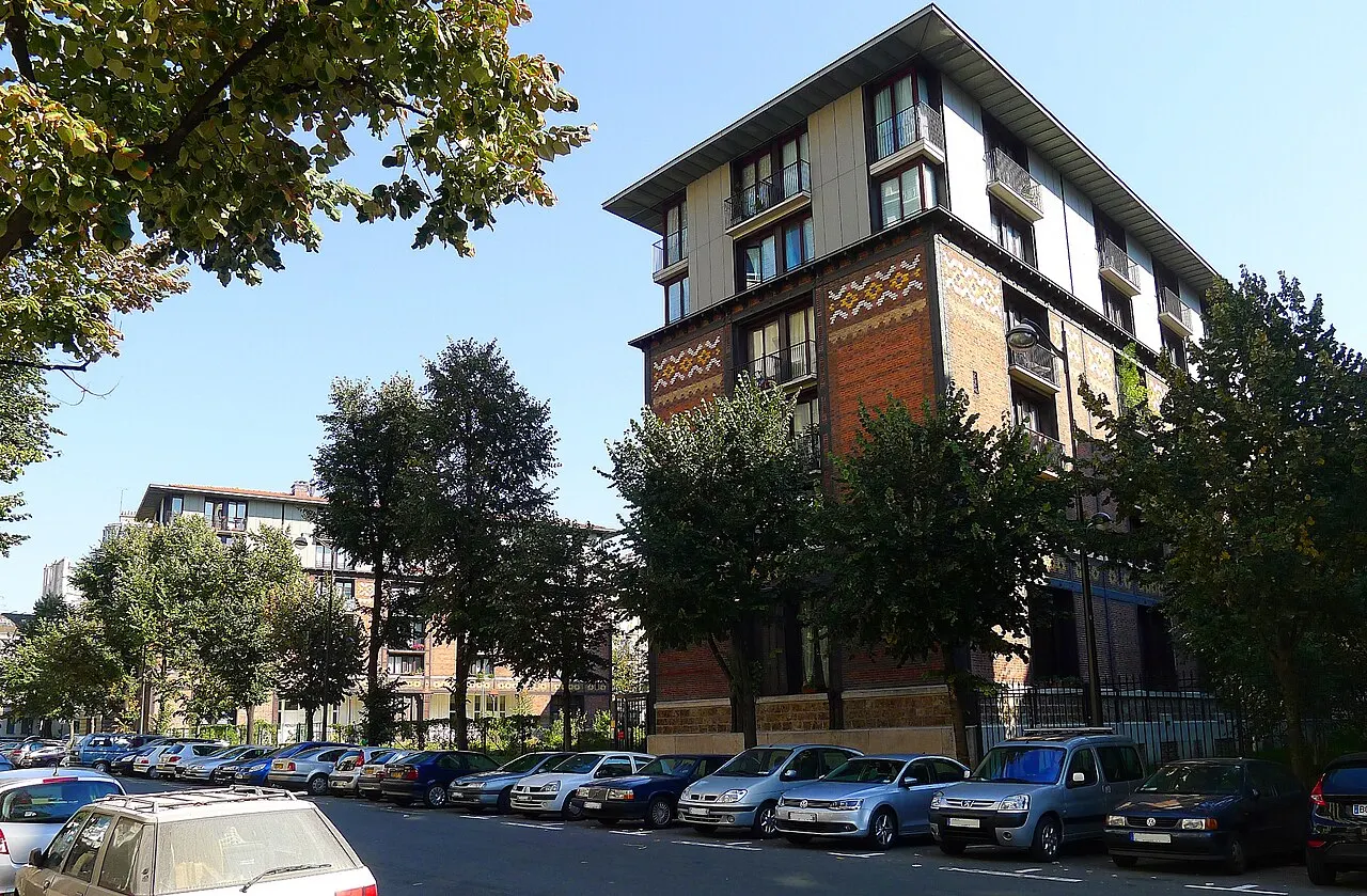 Ancienne caserne Schomberg ou caserne Louviers