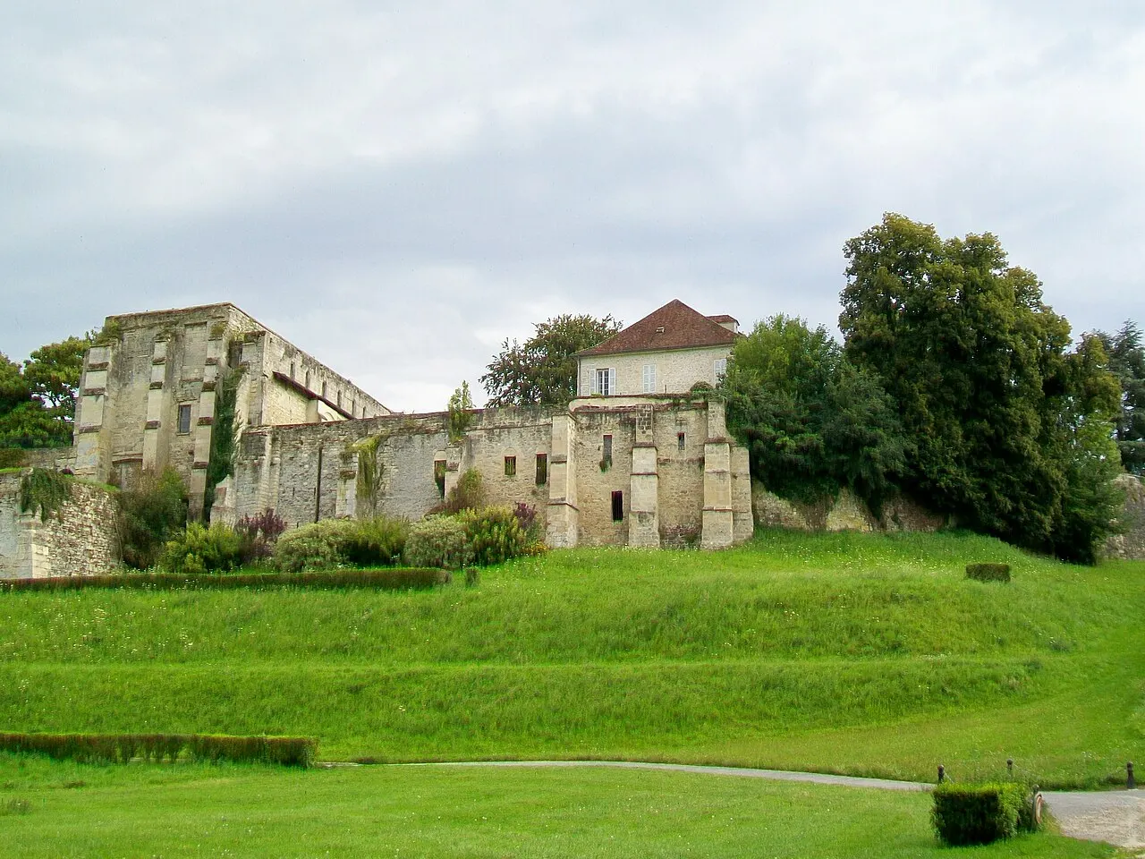 Abbaye Saint-Arnoult