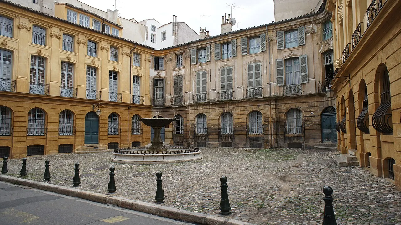 La place d’Albertas