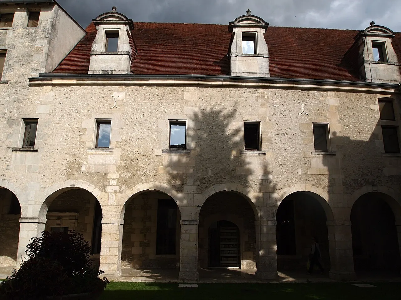 Ancien prieuré Saint-Léger