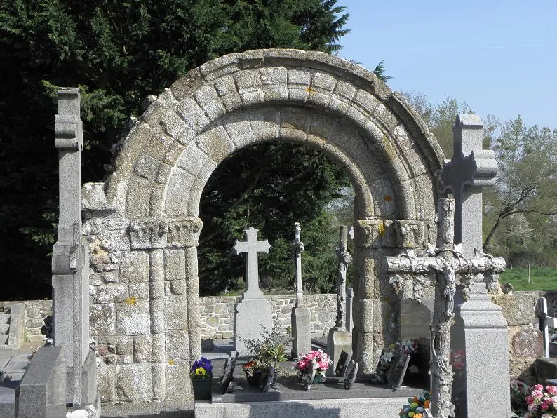 Porte de l’ancienne église