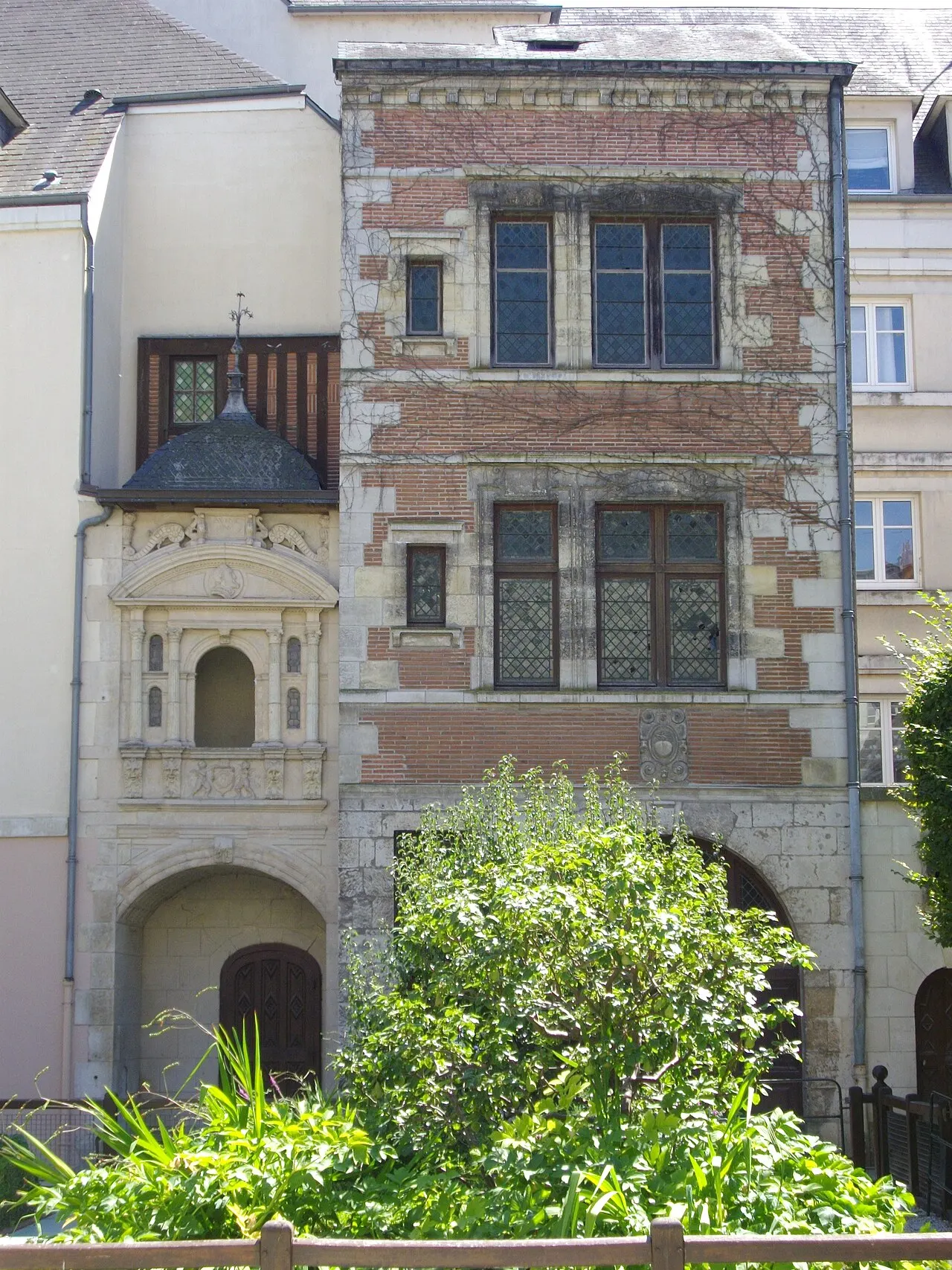Immeuble, dit aussi Maison de la Paix