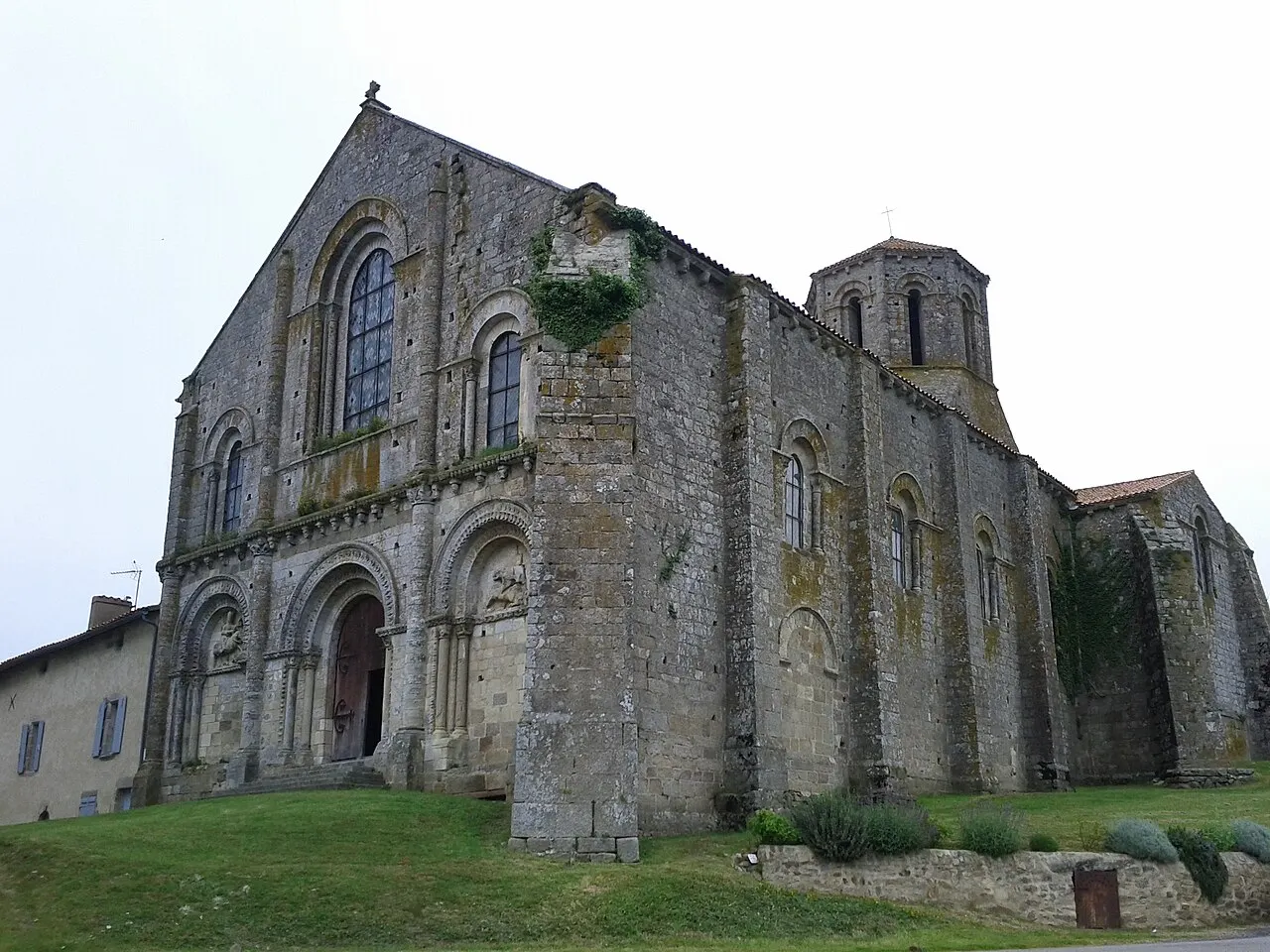 Église Saint-Pierre