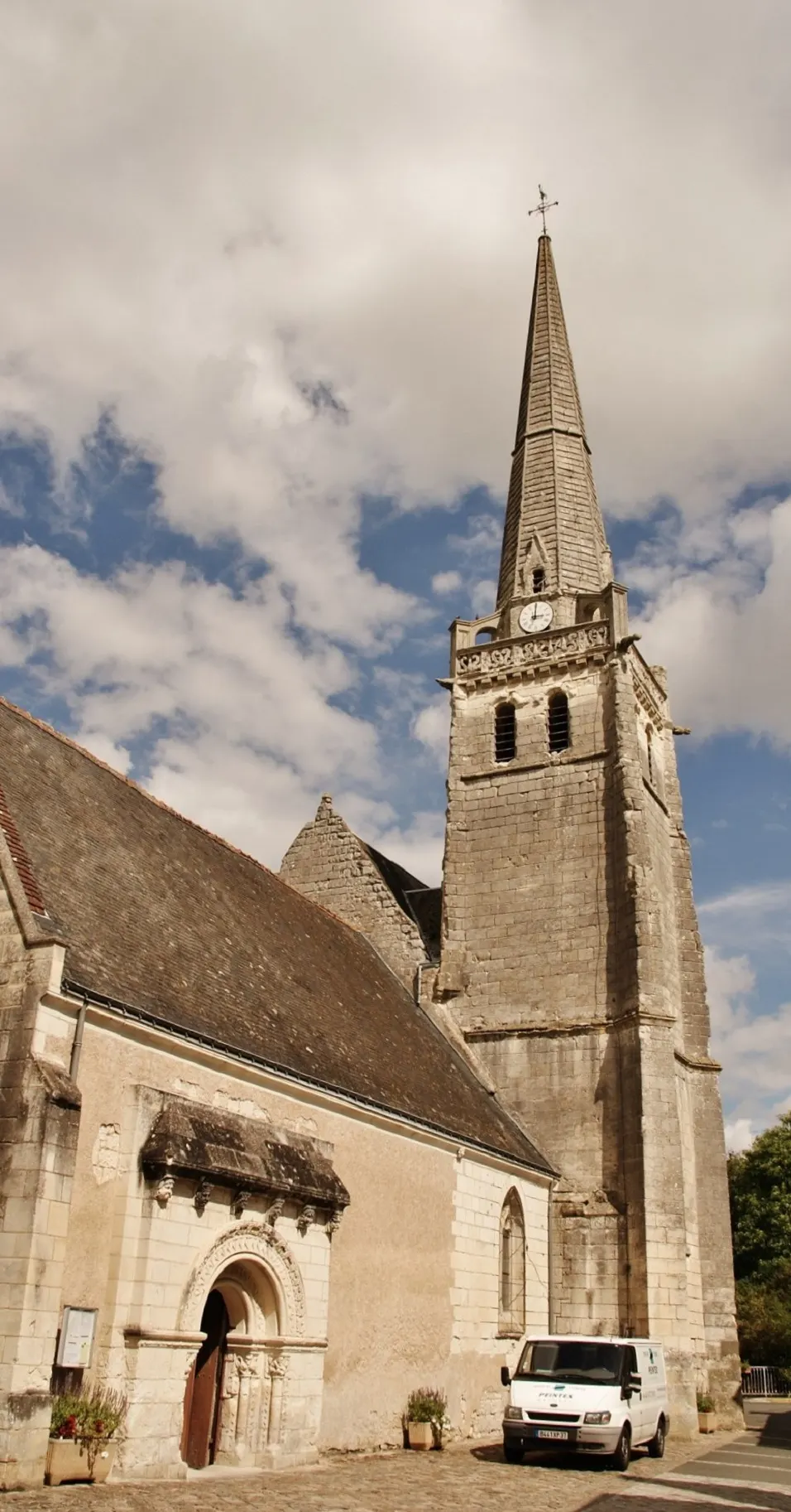 Église Saint-Perpet