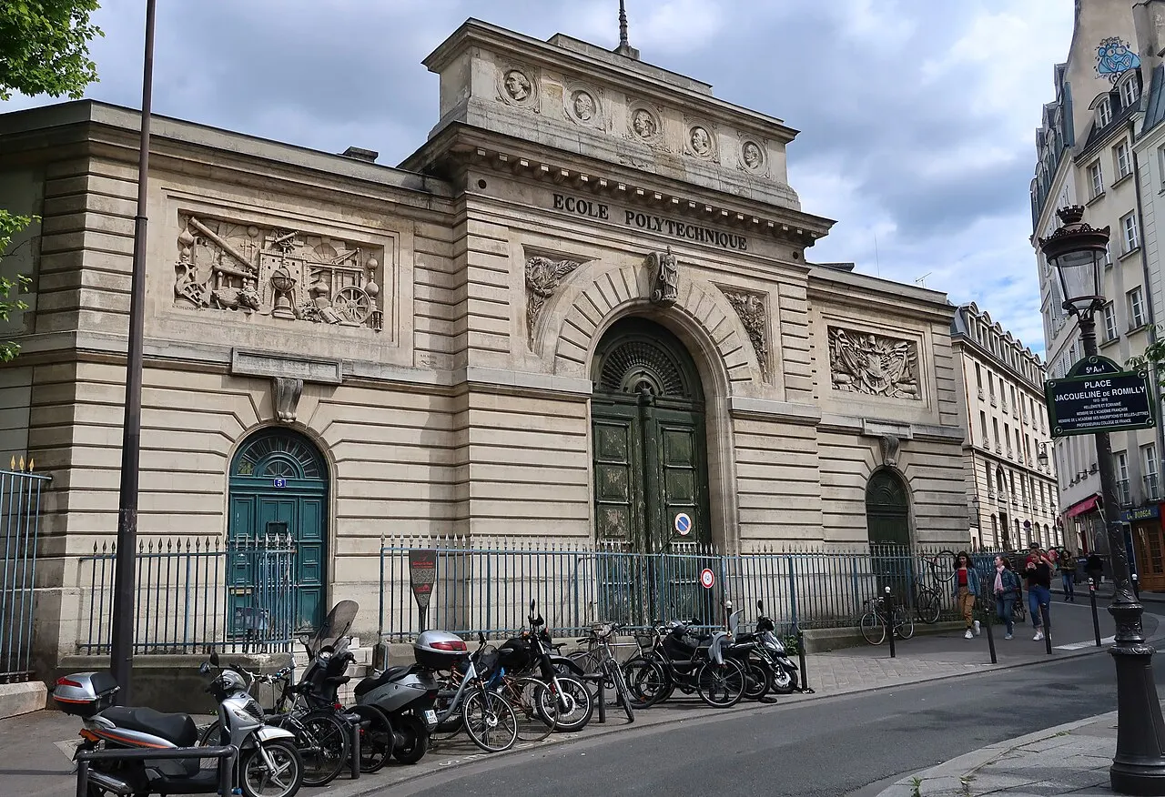 École polytechnique (ancienne) (Voir aussi : Enceinte de Philippe-Auguste)