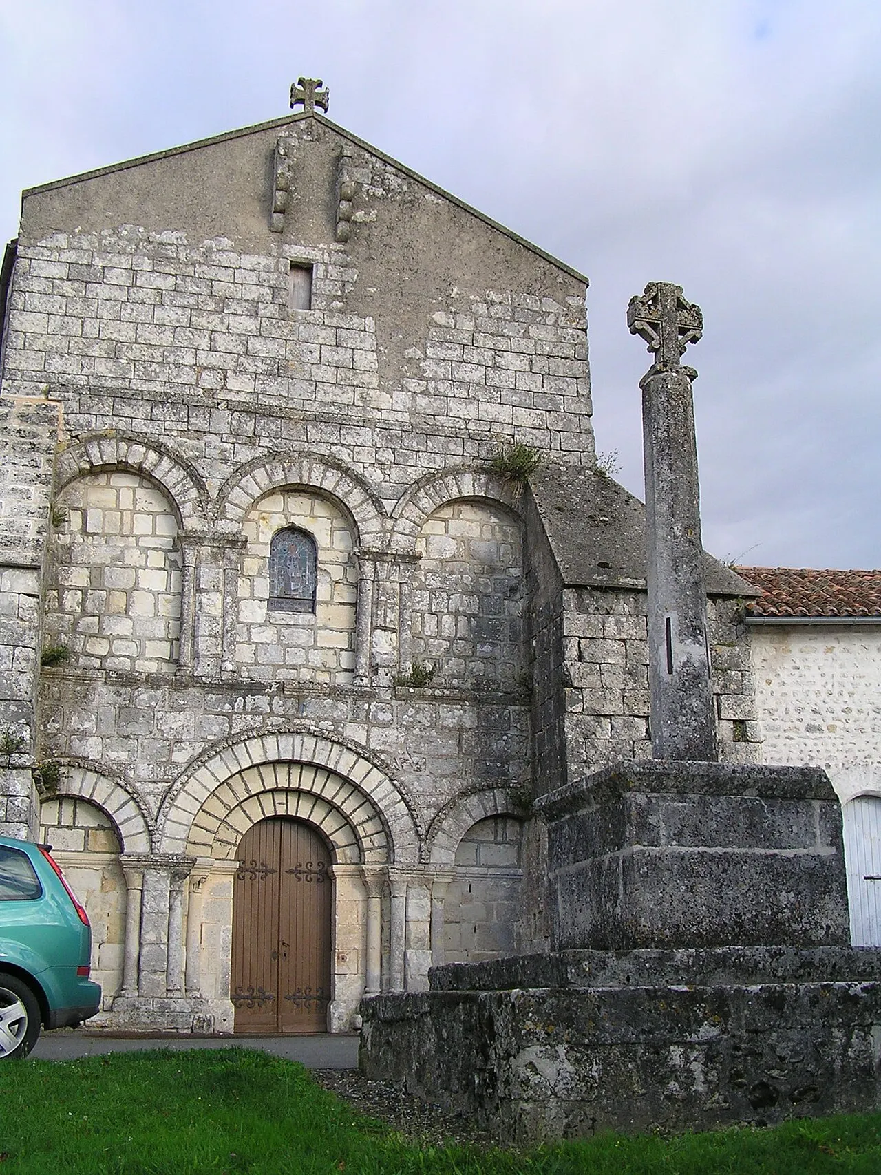 Église Saint-Saturnin