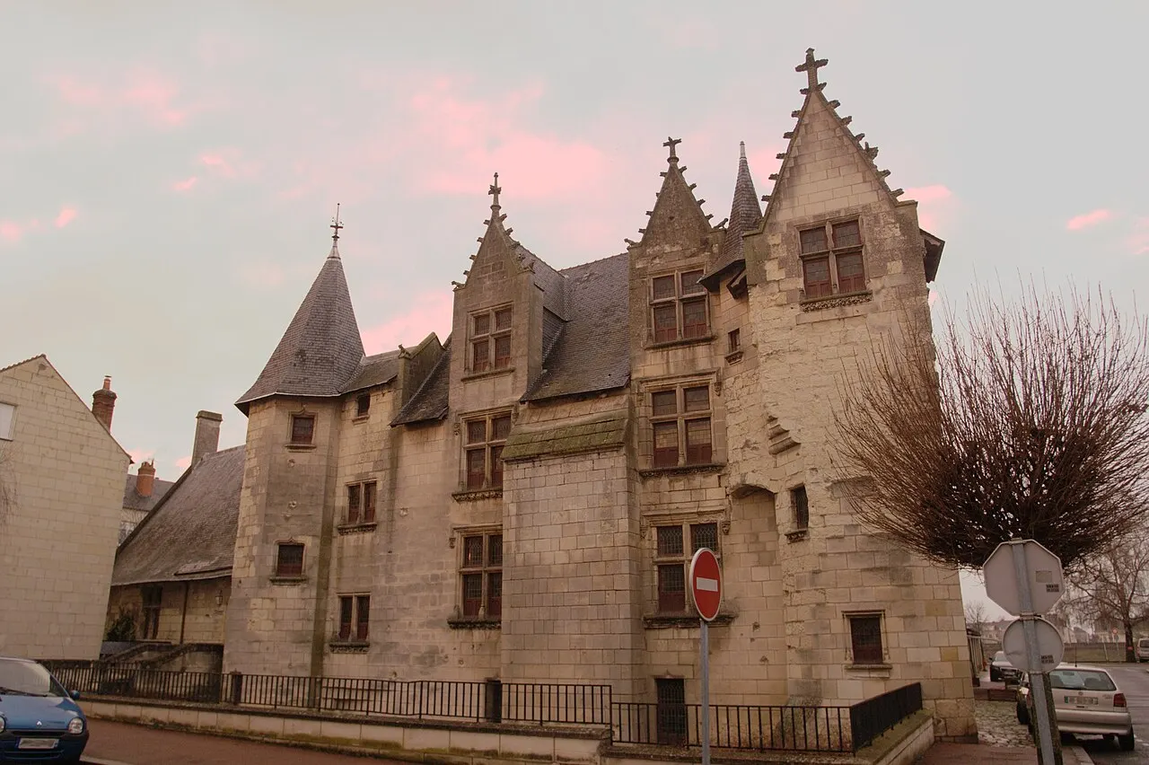 Château Reine de Sicile, Fondation ANAKO