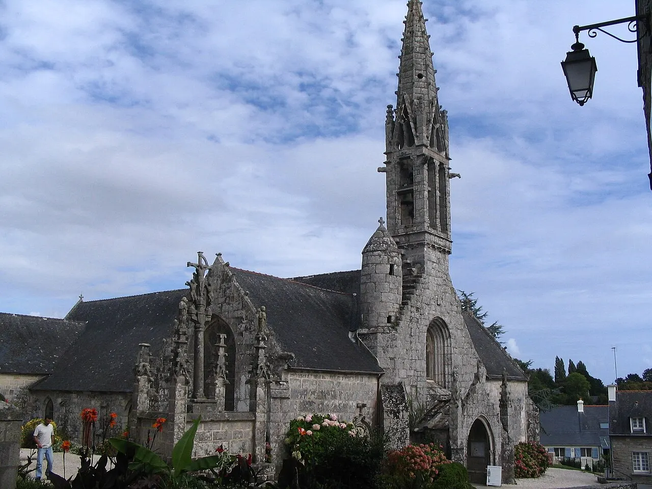 Église Notre-Dame-d’Izel-Vor