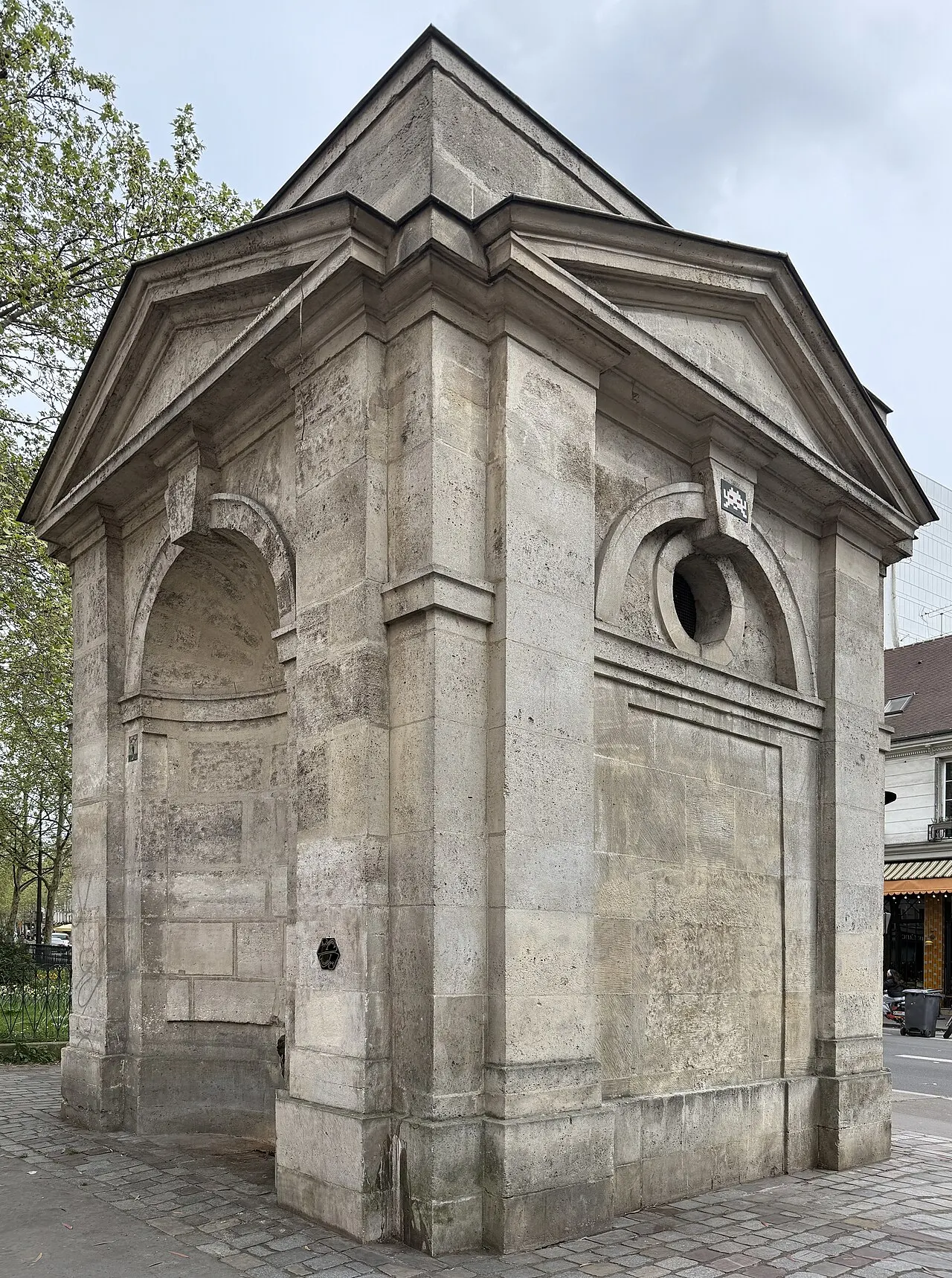 Fontaine de Montreuil (ancienne)