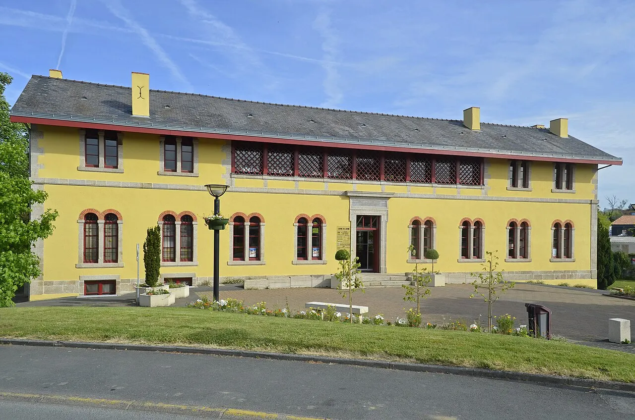 Bains et lavoirs publics (anciens)