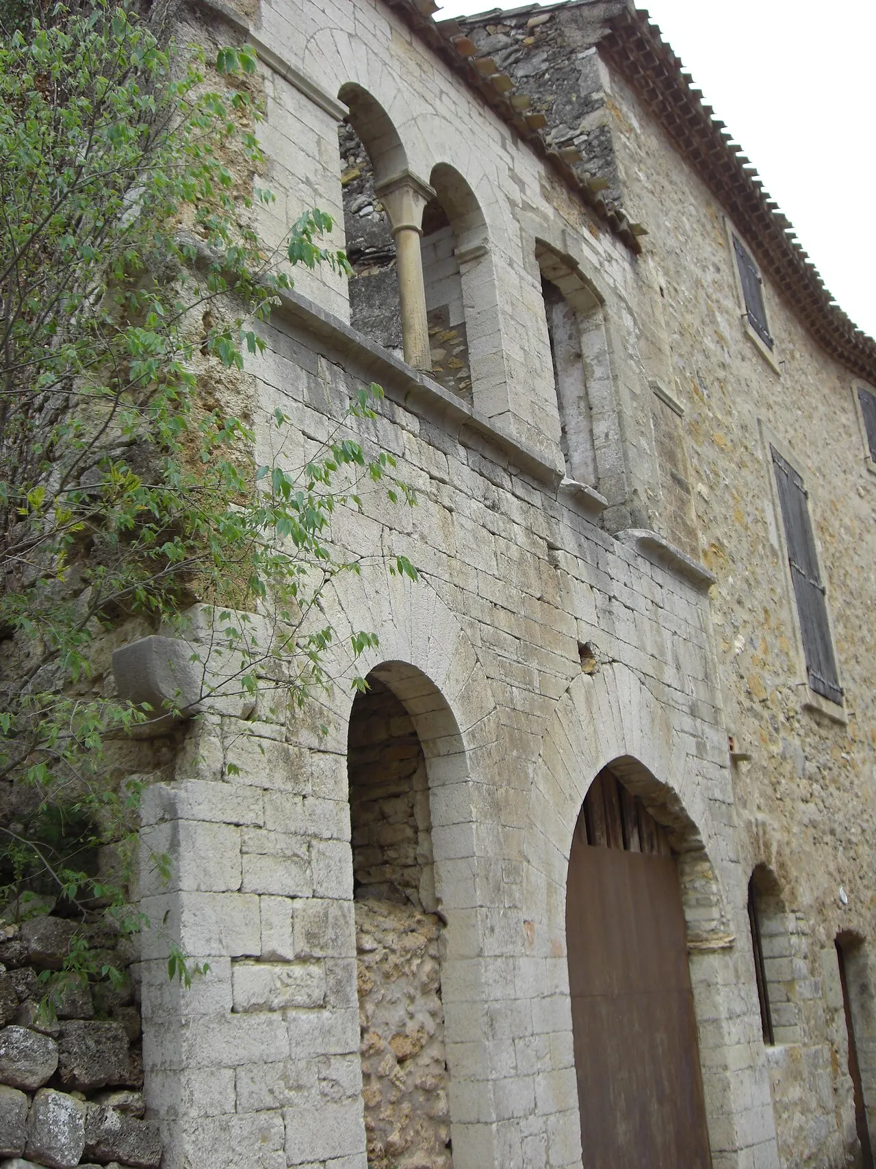 Maison du 12e siècle, près de l’église