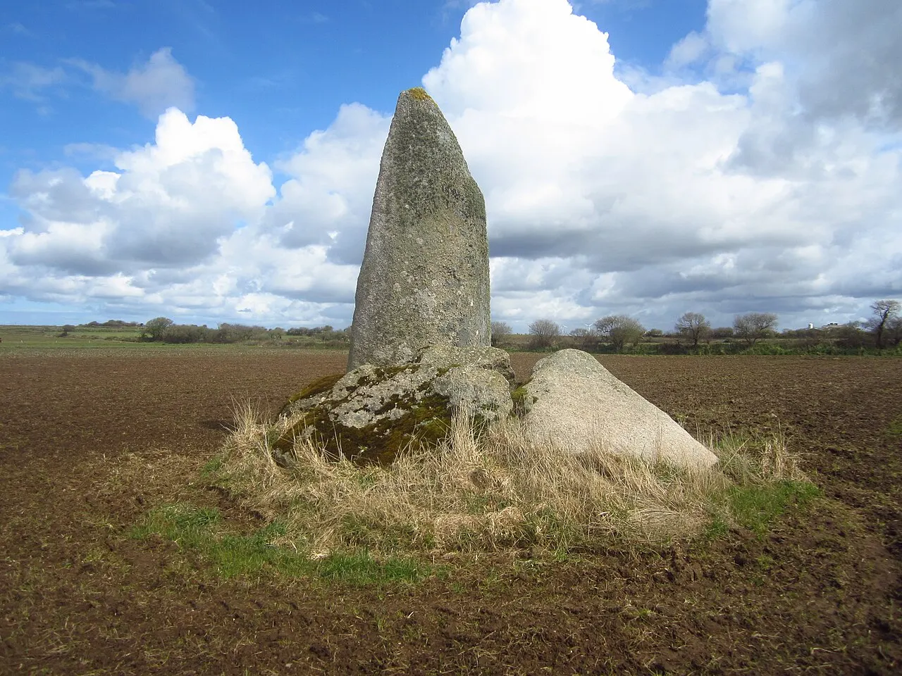 Menhir de Kervignen-Bras