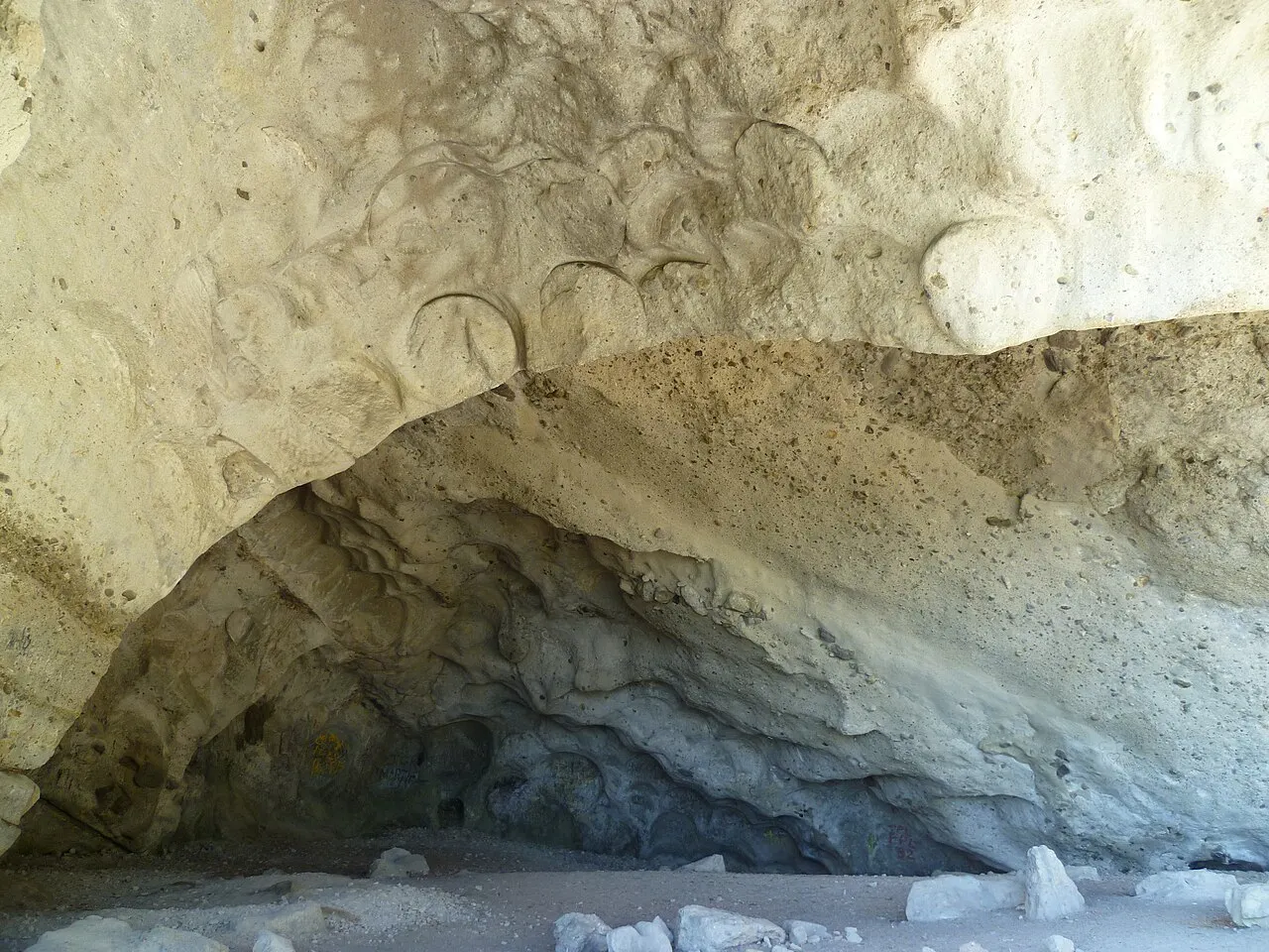 Carrières de meules de moulins ou meulières du Mont Vouan