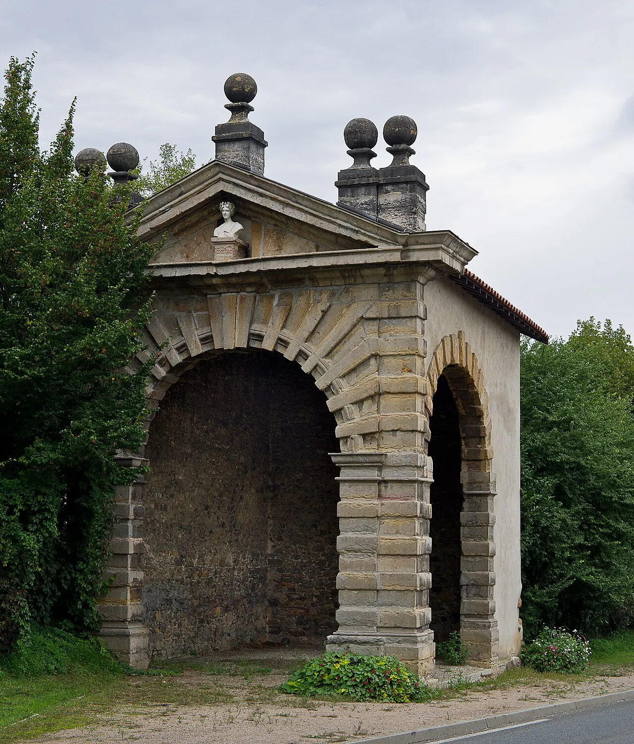 Pavillon de Cornevent (restes)