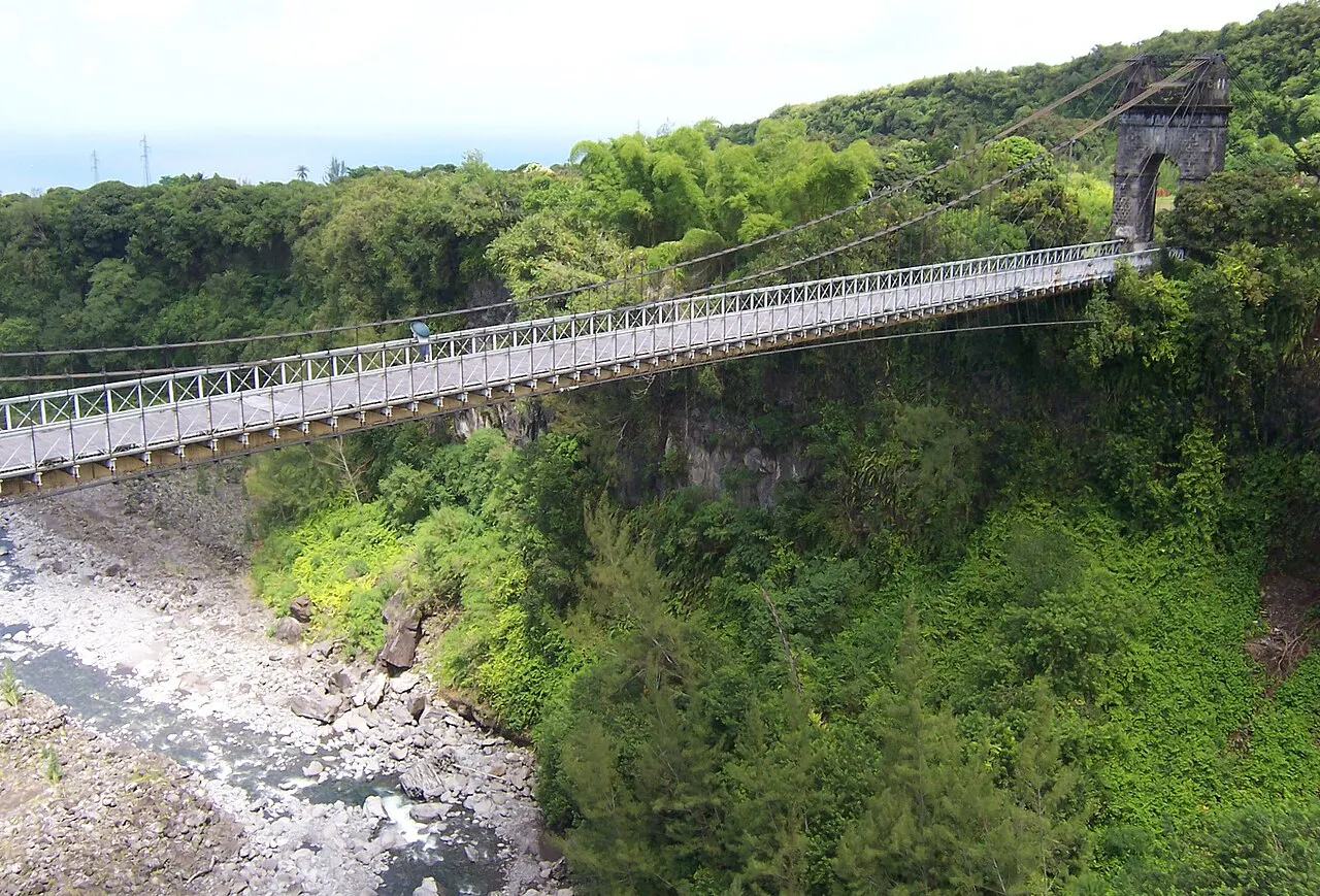Pont suspendu de la rivière de l’Est