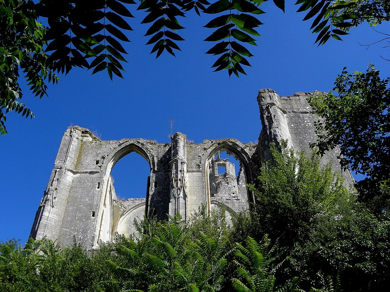 Avon-les-Roches
