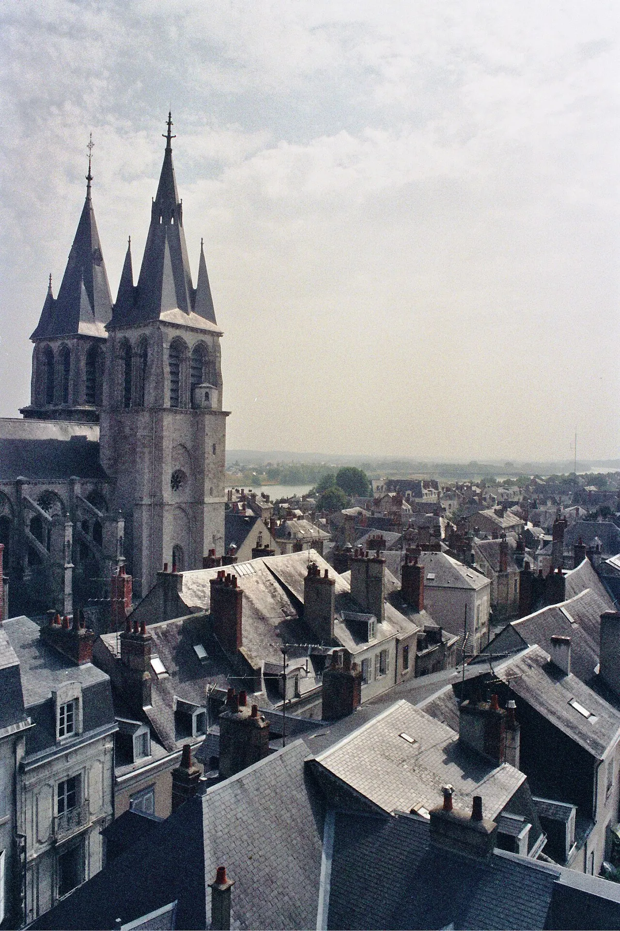 Ancienne abbaye Saint-Lomer, ou ancien Hôtel-Dieu