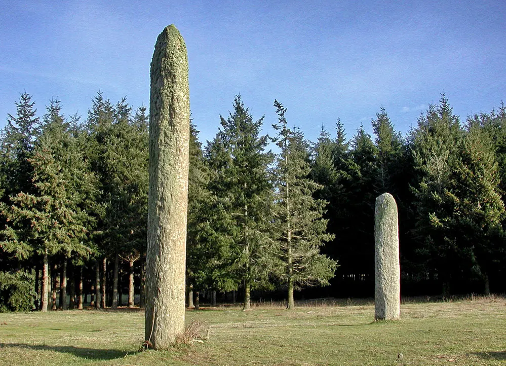 Les deux menhirs de la Ferme Lambert