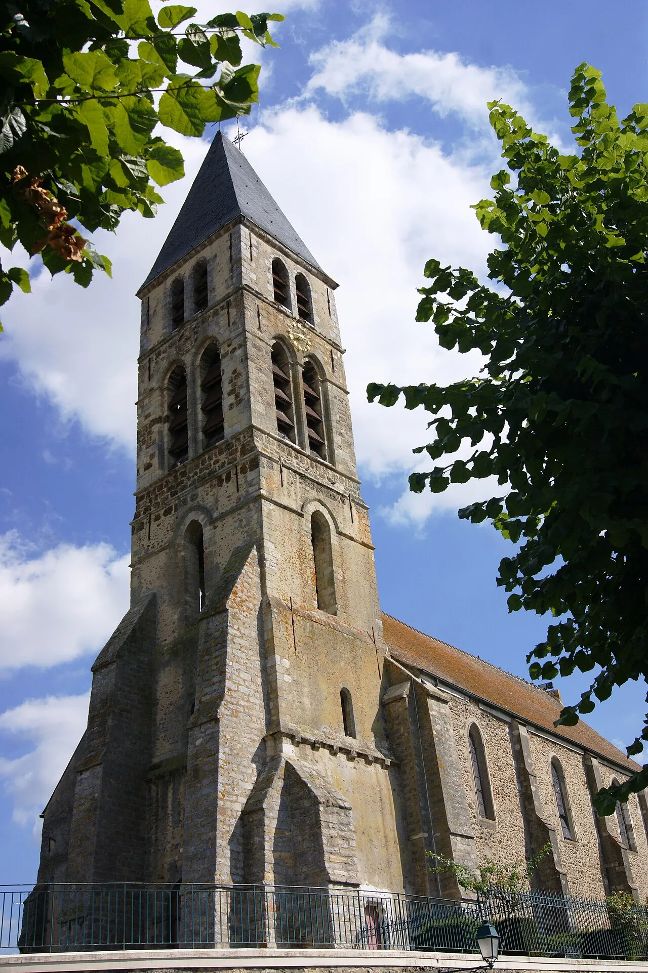 Église Saint-Pierre et Saint-Denis