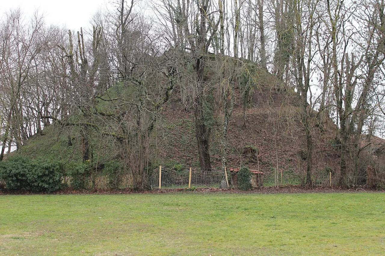 Motte féodale dite Poype de Villars