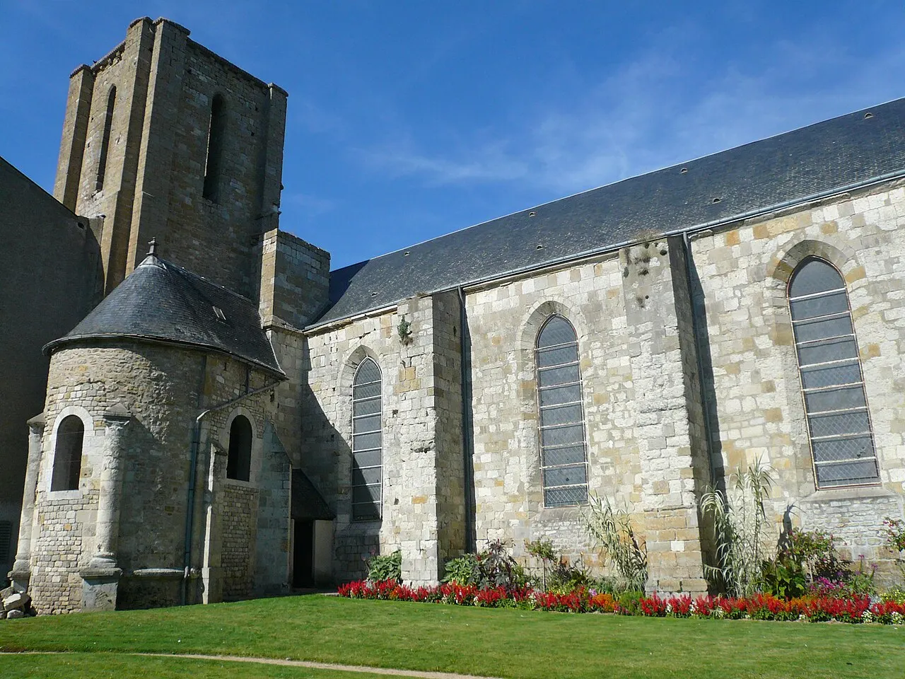 Vestiges de la Collégiale Saint-Georges
